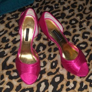 Pink satin heels! Like new 💕💕💕🛍🛍